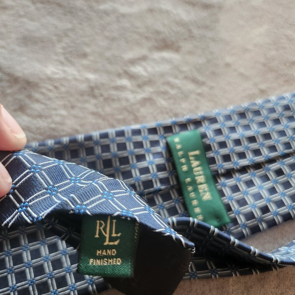 Lauren Ralph Lauren Hand Finished Silk Navy Blue Tie 58" - Picture 6 of 7